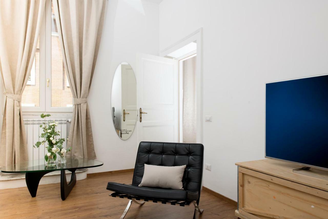New! Spanish Step Design Apartment โรม ภายนอก รูปภาพ