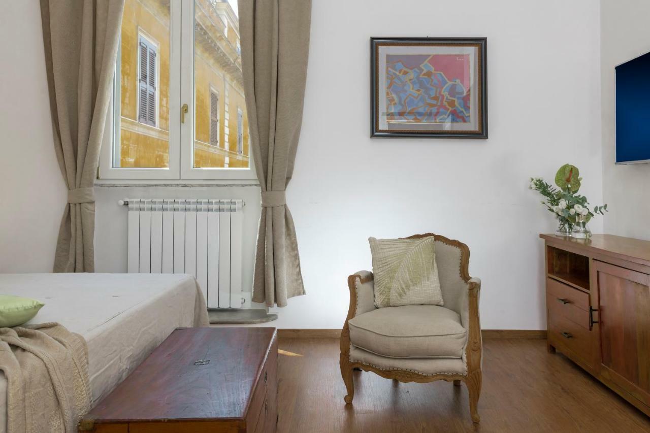 New! Spanish Step Design Apartment โรม ภายนอก รูปภาพ